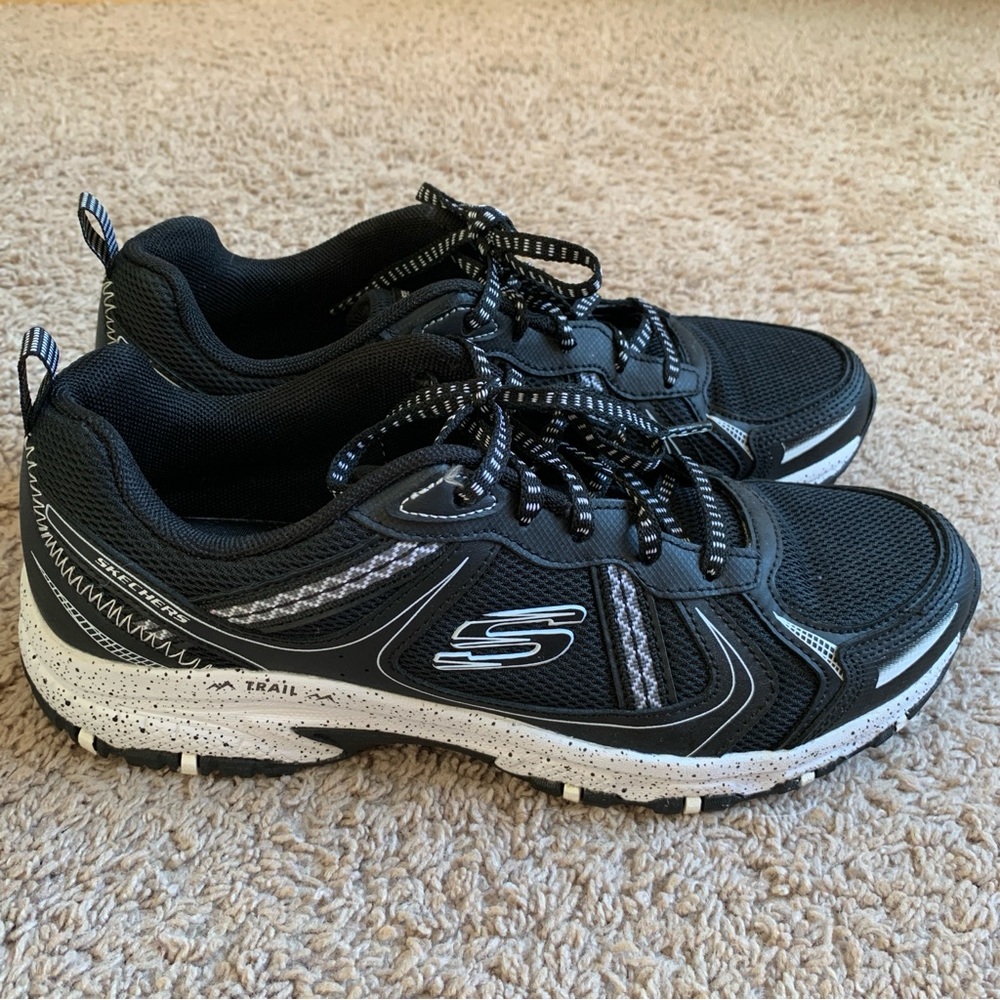 Skechers Hiking Sneakers Walking Trail Tennis Shoes Memory Foam Womens Size 9